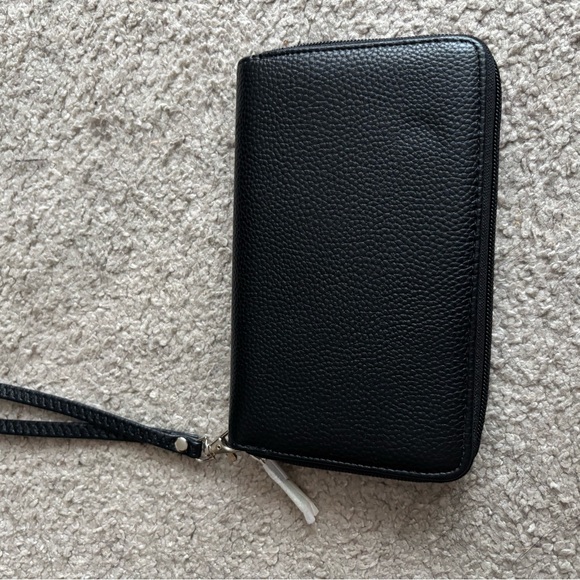 Baltimore Ravens Black Wristlet - Picture 2 of 3